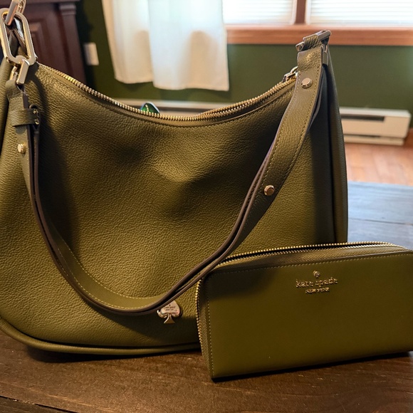 Kate Spade Kayla Large Convertible Shoulder Crossbody Bag - Picture 1 of 7